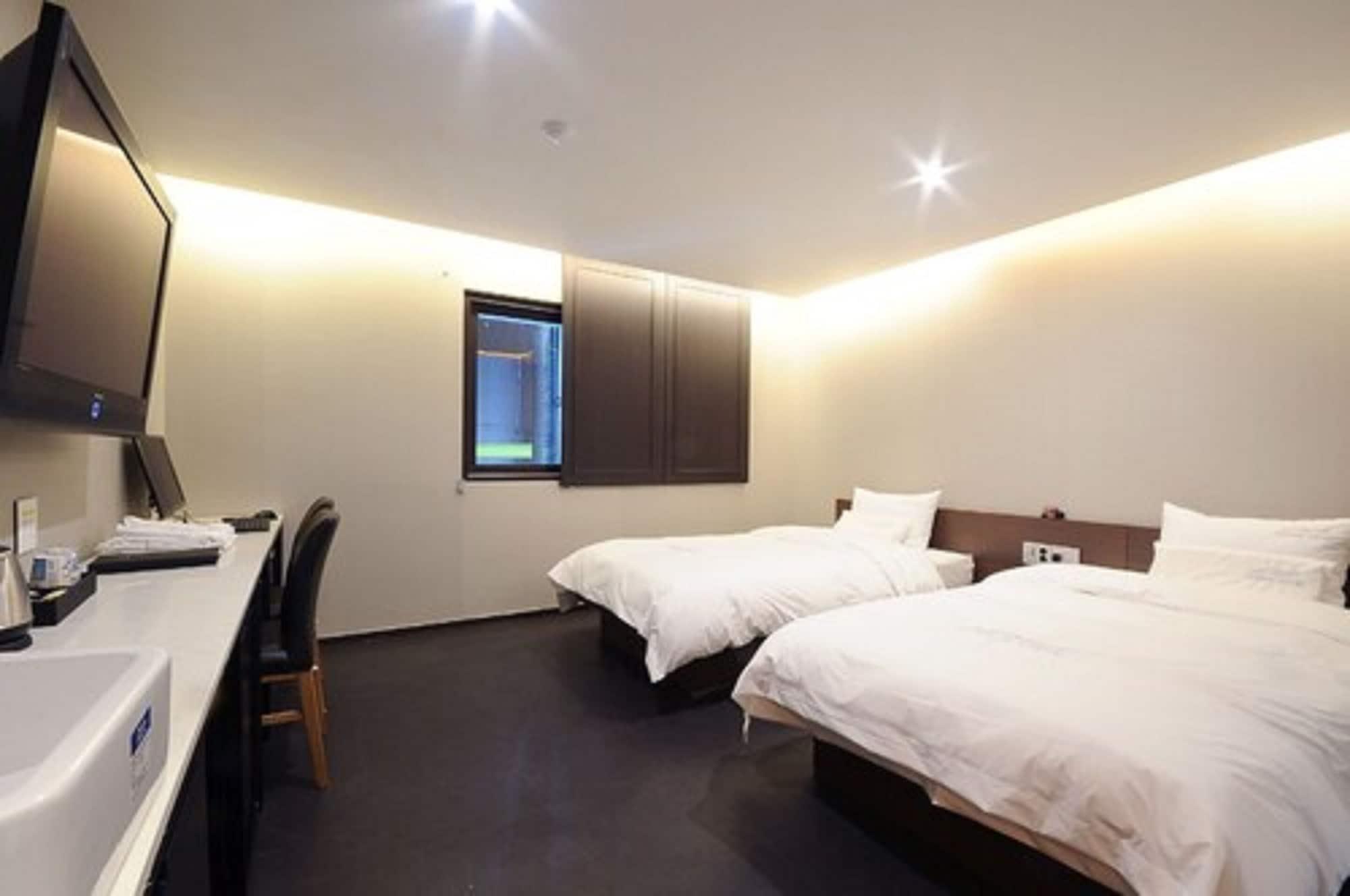 Queens Hotel Seomyeon Busan Extérieur photo