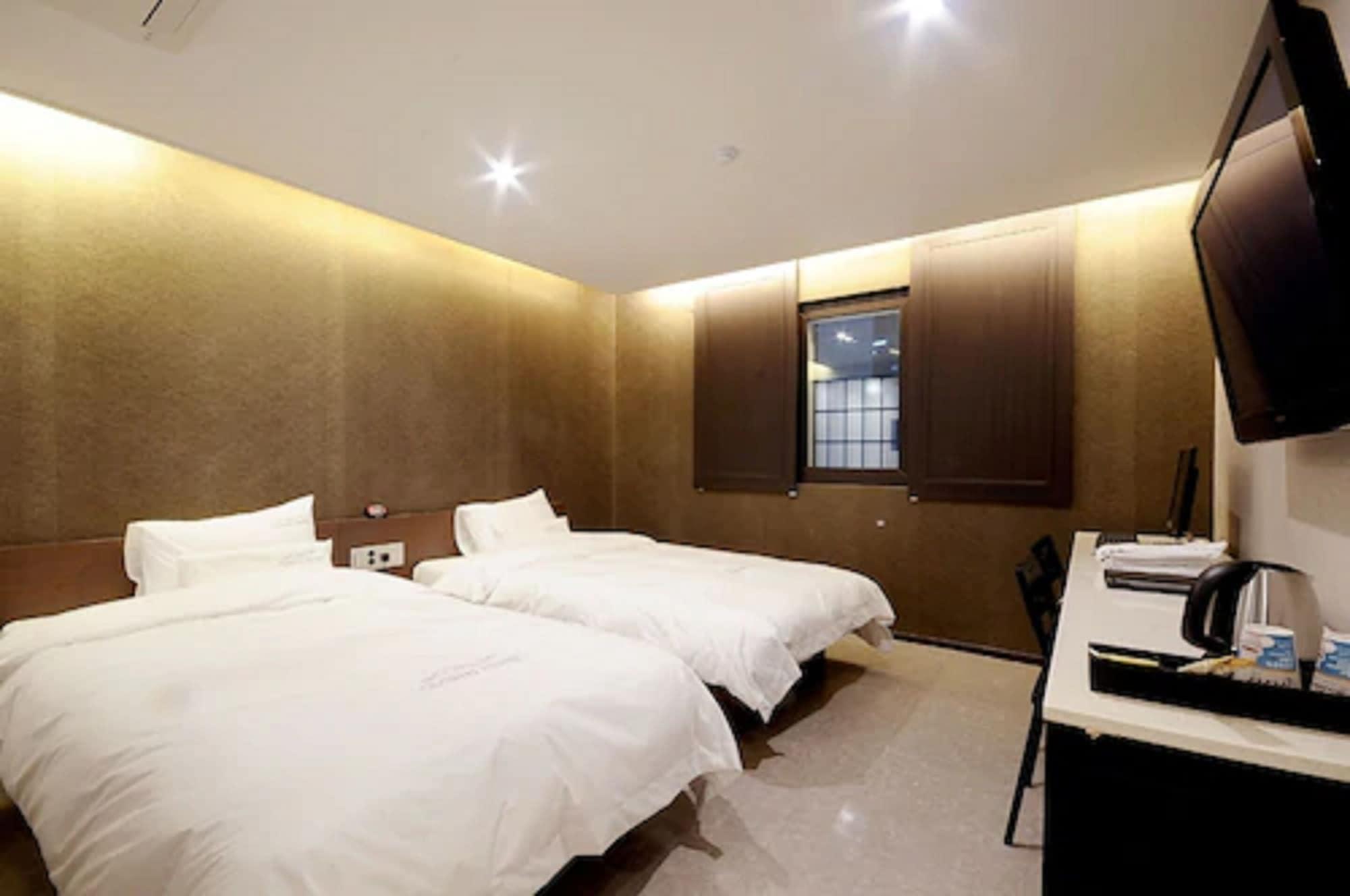 Queens Hotel Seomyeon Busan Extérieur photo