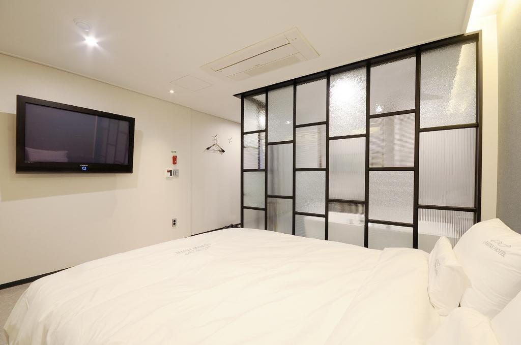 Queens Hotel Seomyeon Busan Extérieur photo