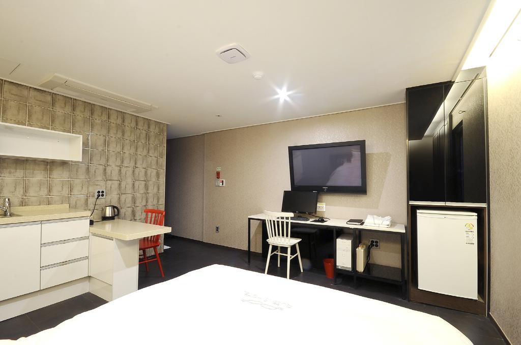 Queens Hotel Seomyeon Busan Extérieur photo