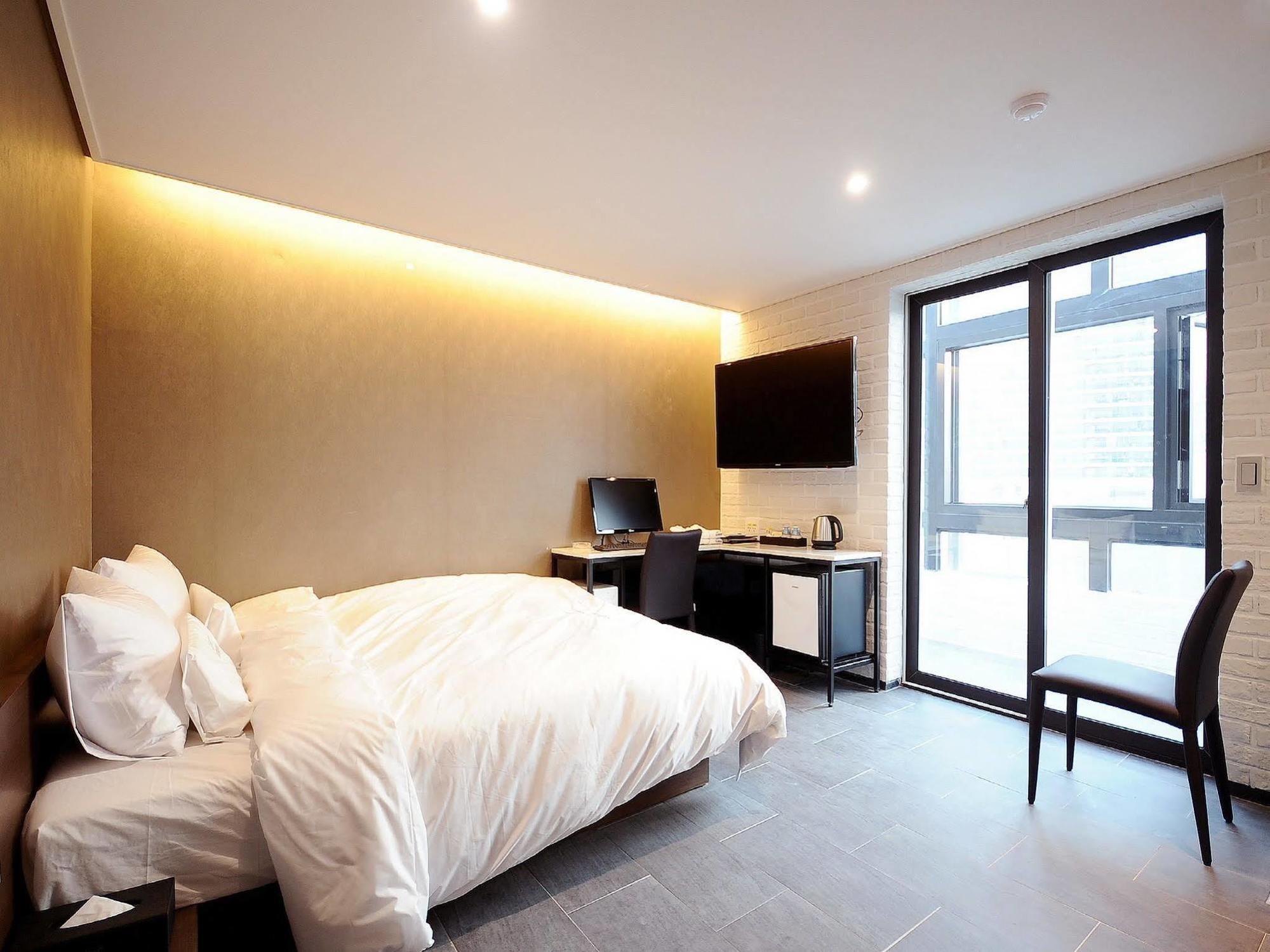 Queens Hotel Seomyeon Busan Extérieur photo