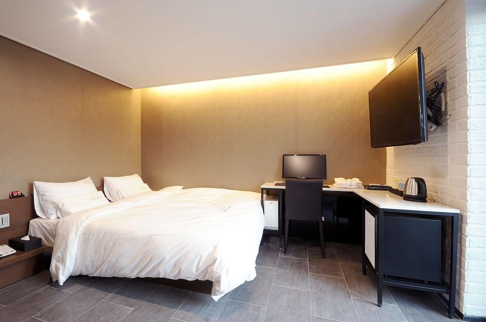 Queens Hotel Seomyeon Busan Extérieur photo
