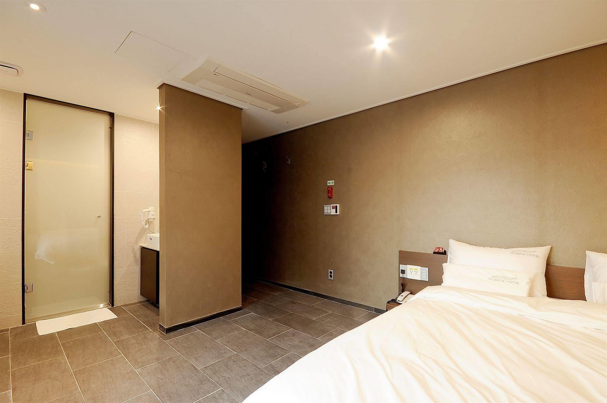 Queens Hotel Seomyeon Busan Extérieur photo