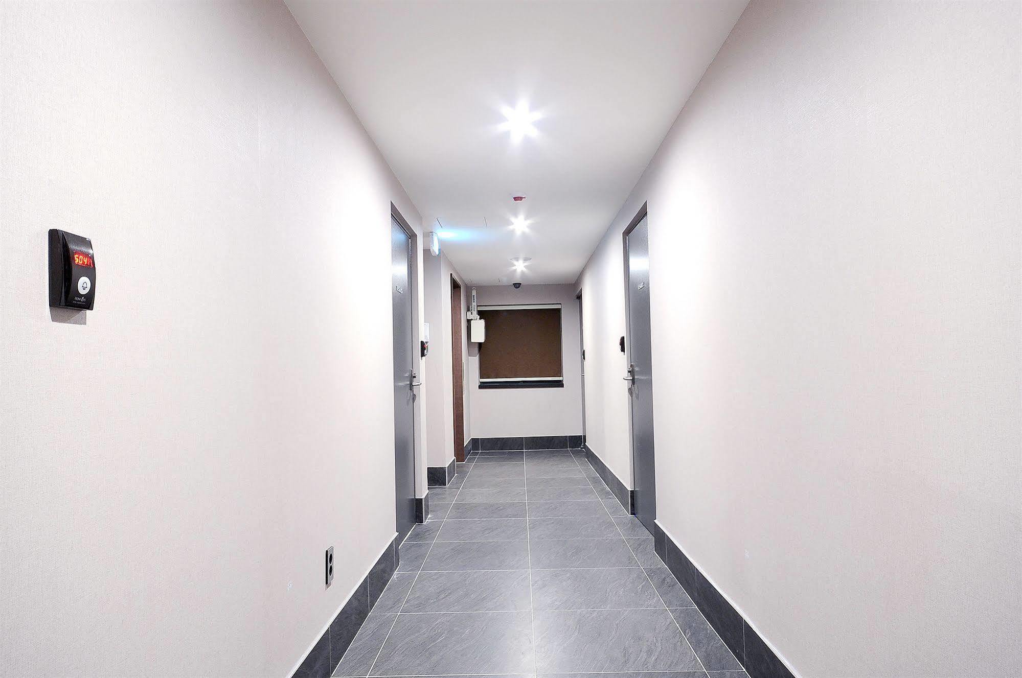 Queens Hotel Seomyeon Busan Extérieur photo